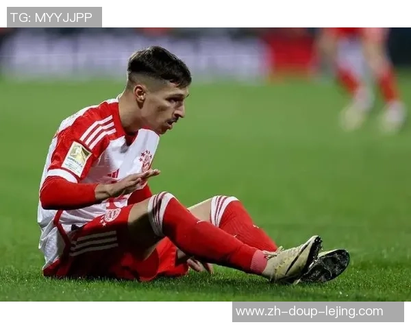 每体：拉菲尼亚今天参加了巴萨部分合练，佩德里仍缺席